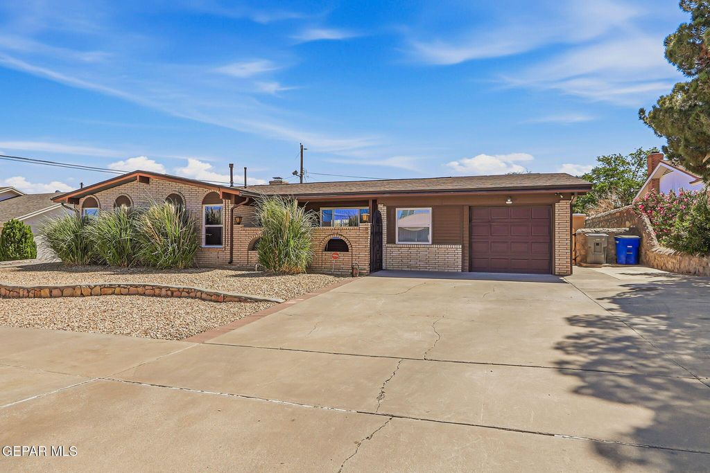 Photo of 4720 Blossom Avenue, El Paso, TX 79924 (MLS # 941951)