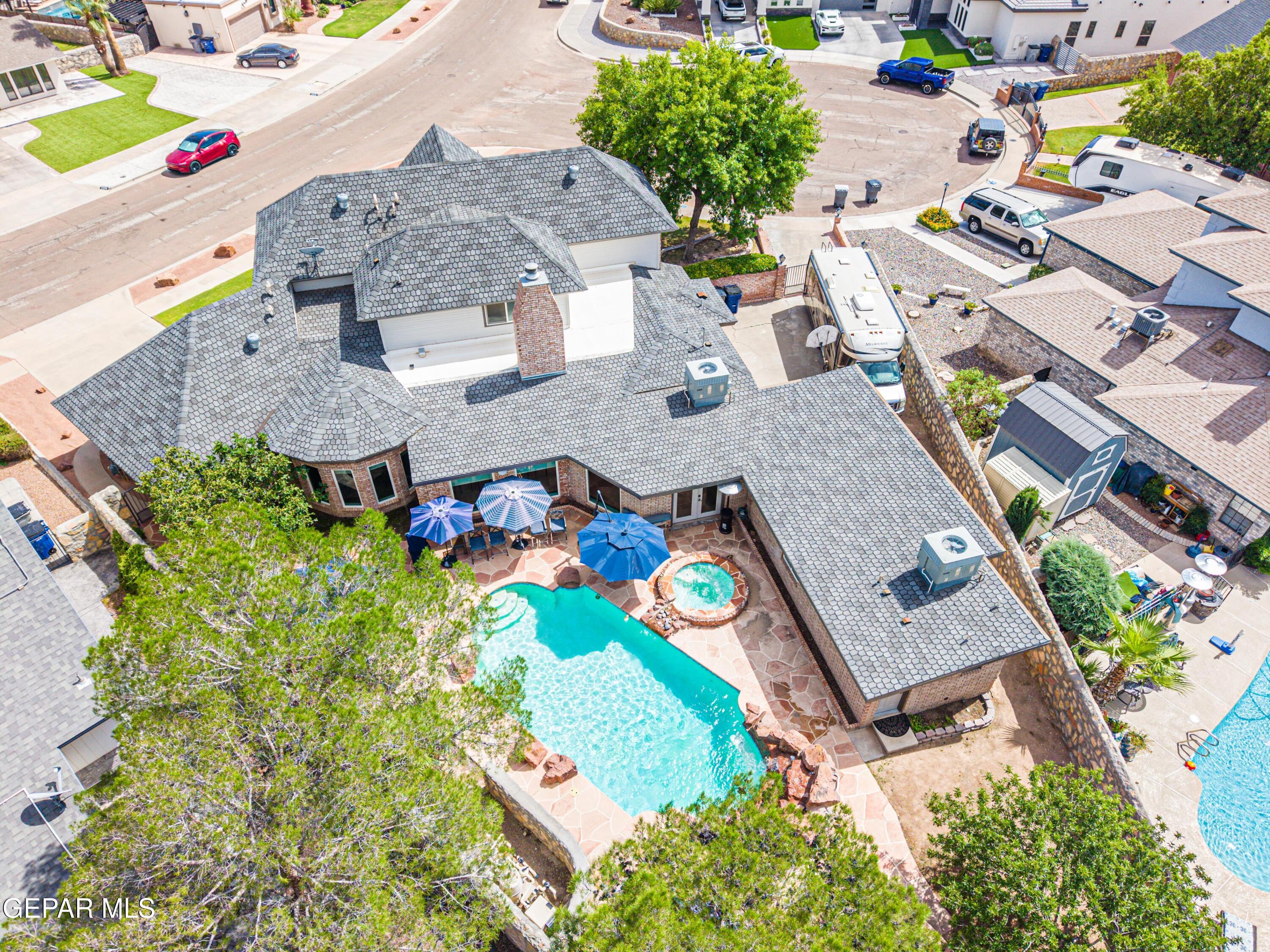 2117 HOME SHOW Lane