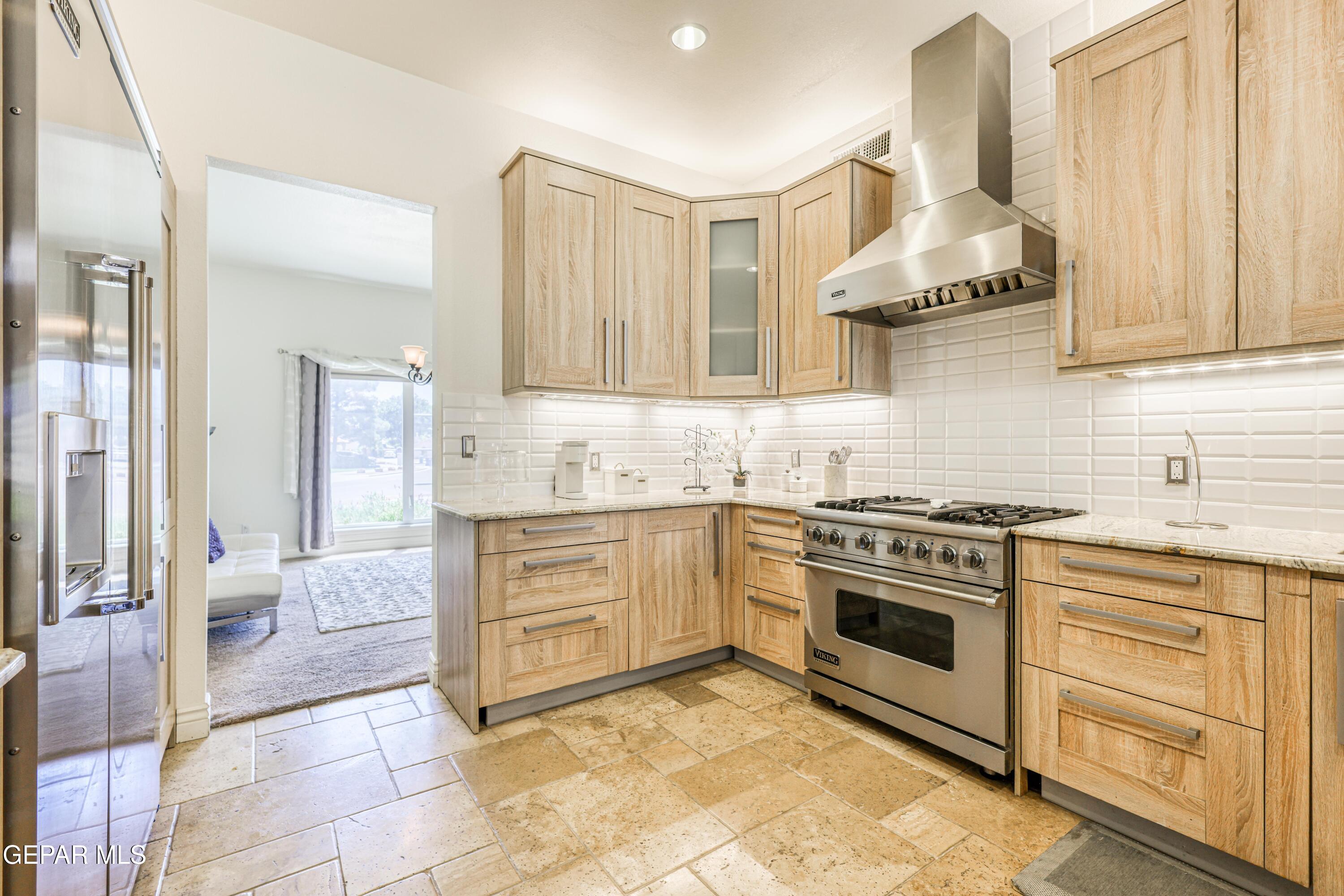 2117 HOME SHOW Lane