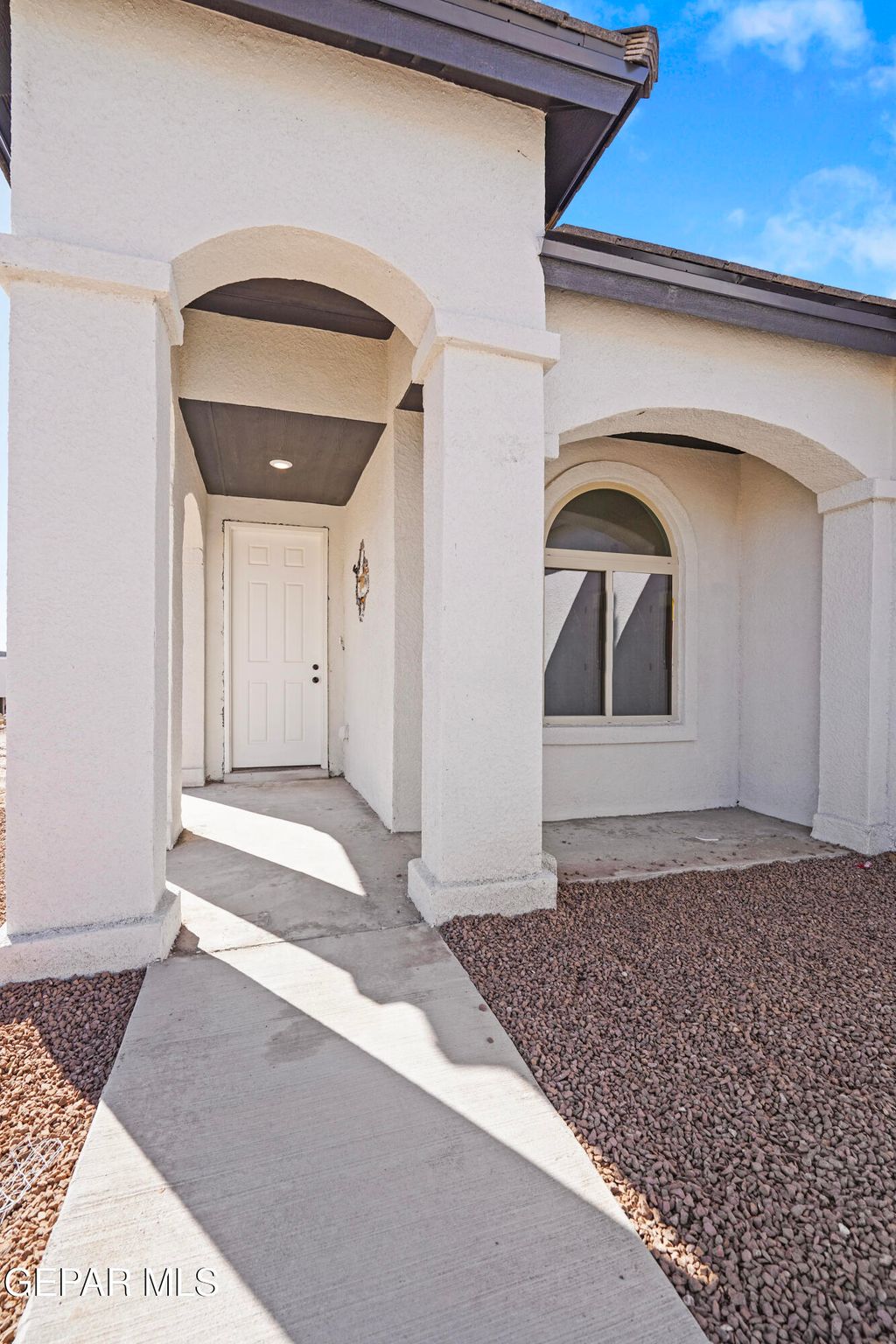 Photo of 13151 Emerald Hills Avenue, Horizon City, TX 79928 (MLS # 942256)