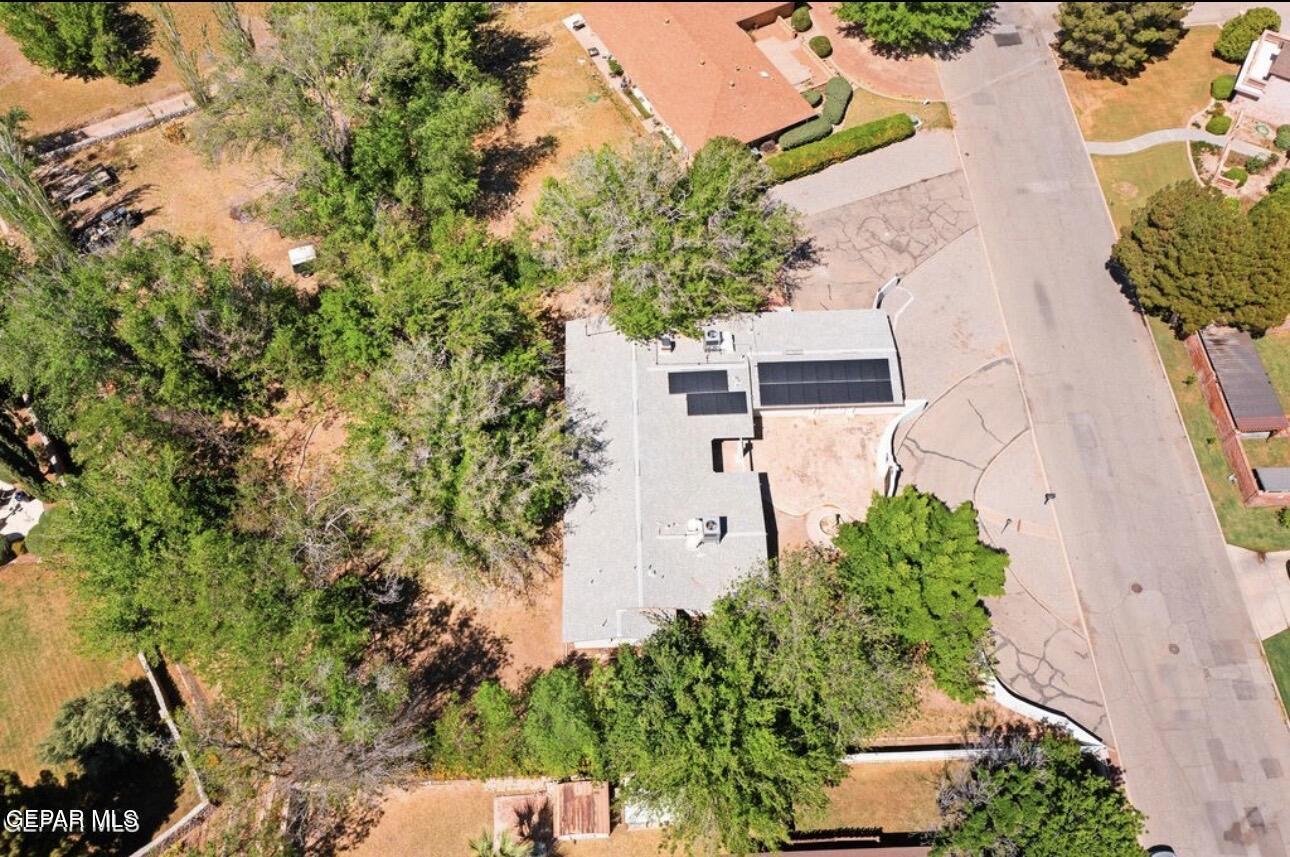 5233 White Oak Drive