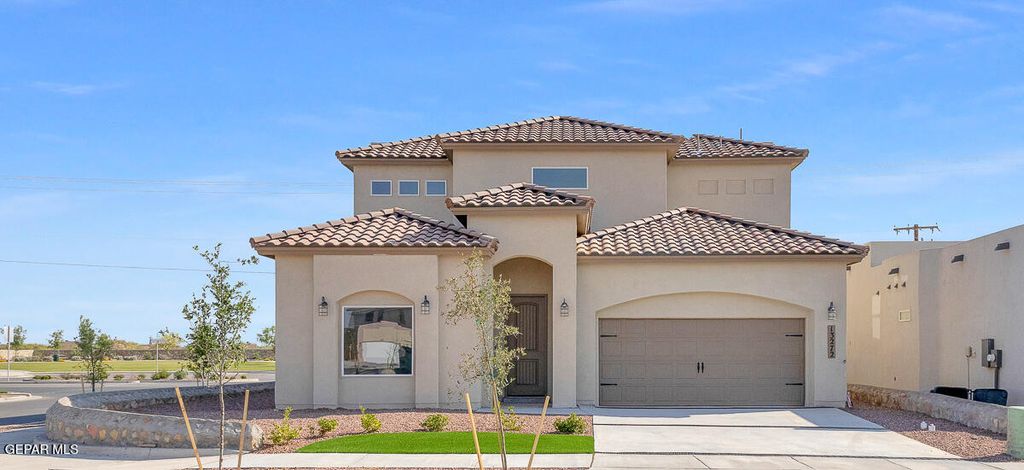 Photo of 101 Billie Estelle, Sunland Park, NM 88063 (MLS # 942471)