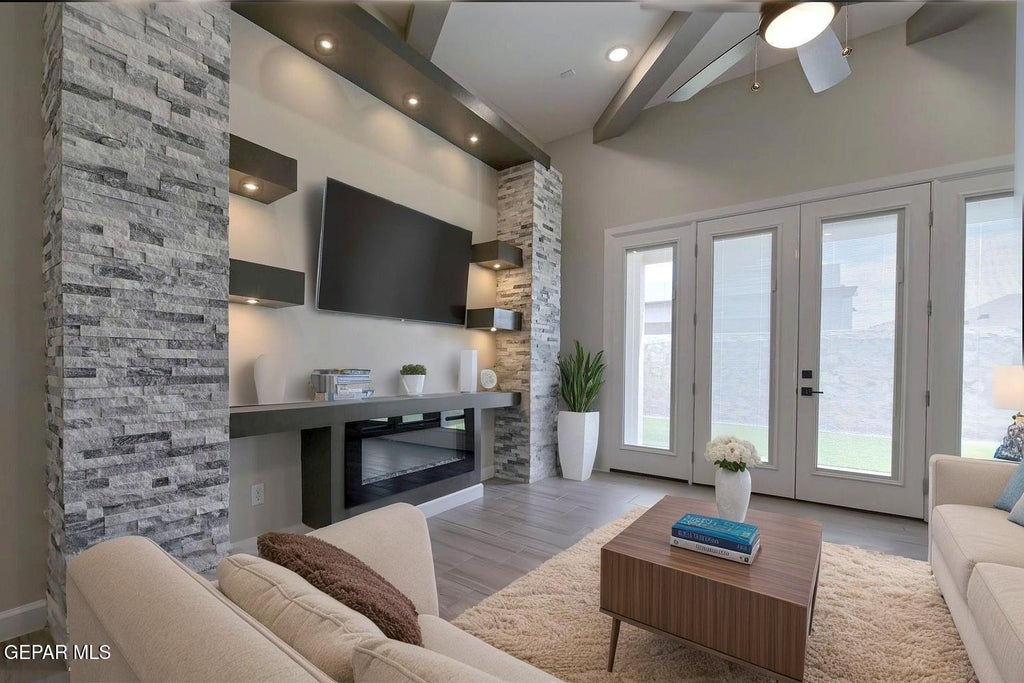 Photo of 252 PENBRIDGE Place, El Paso, TX 79928 (MLS # 950586)