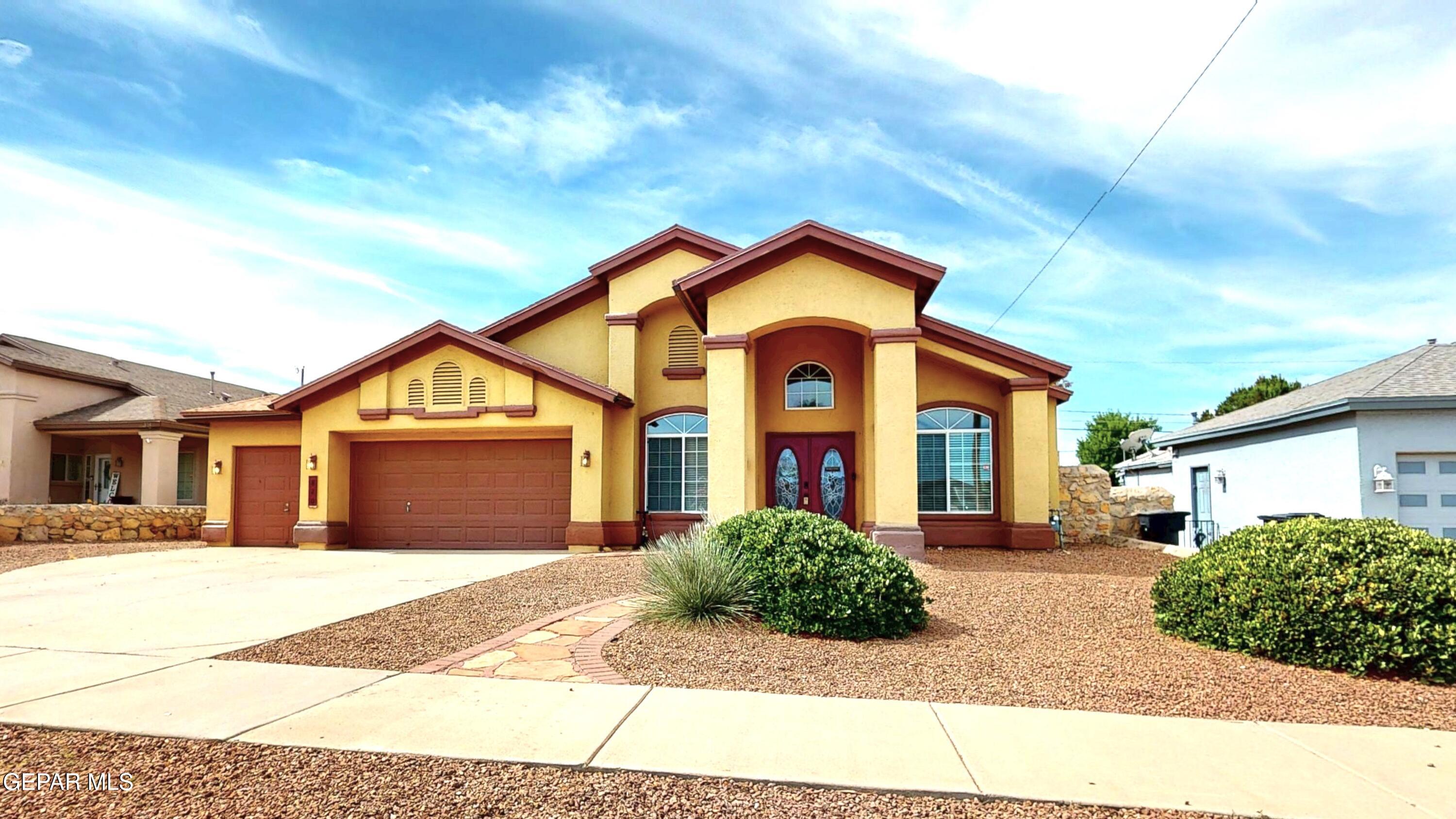 Photo 1 of 36 — 820 La Florida Drive, Canutillo, TX 79835