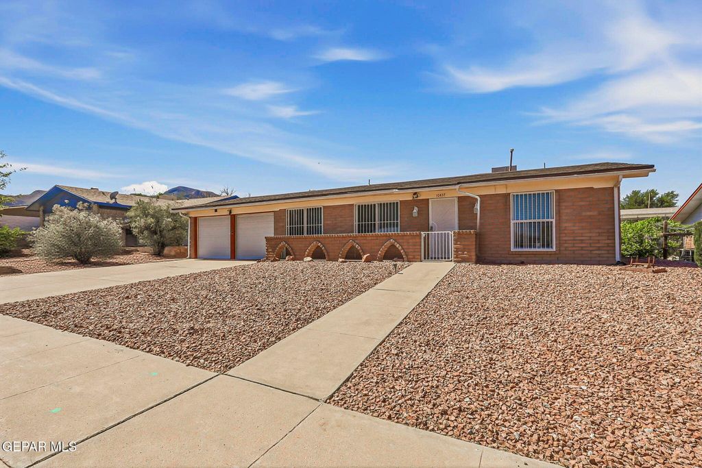 Photo of 10437 APHONIA Drive, El Paso, TX 79924 (MLS # 941155)