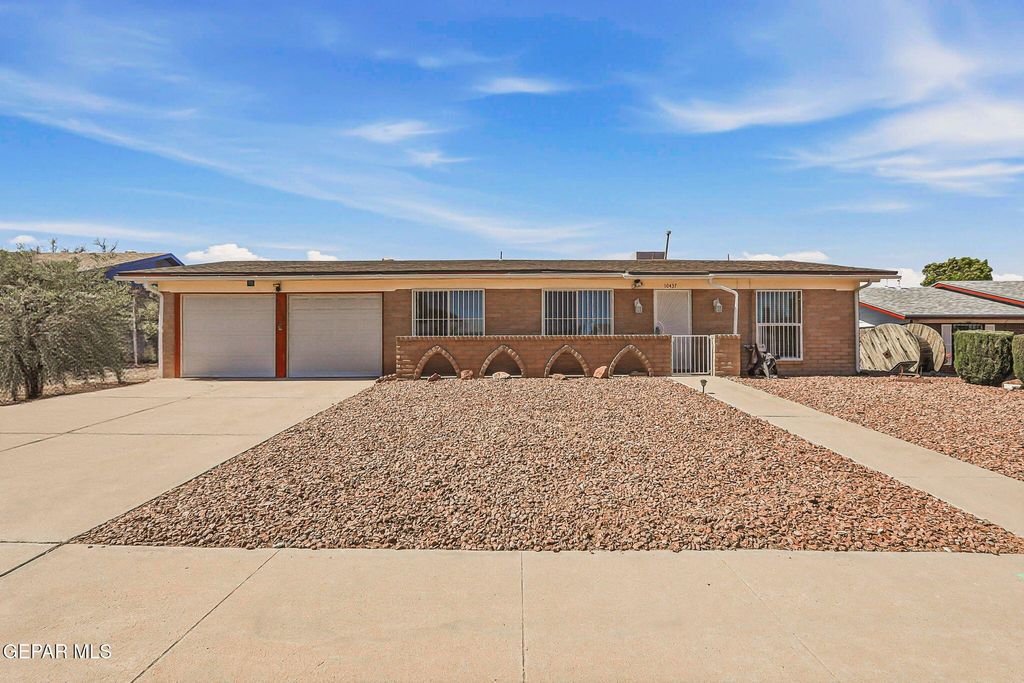 Photo of 10437 APHONIA Drive, El Paso, TX 79924 (MLS # 941155)