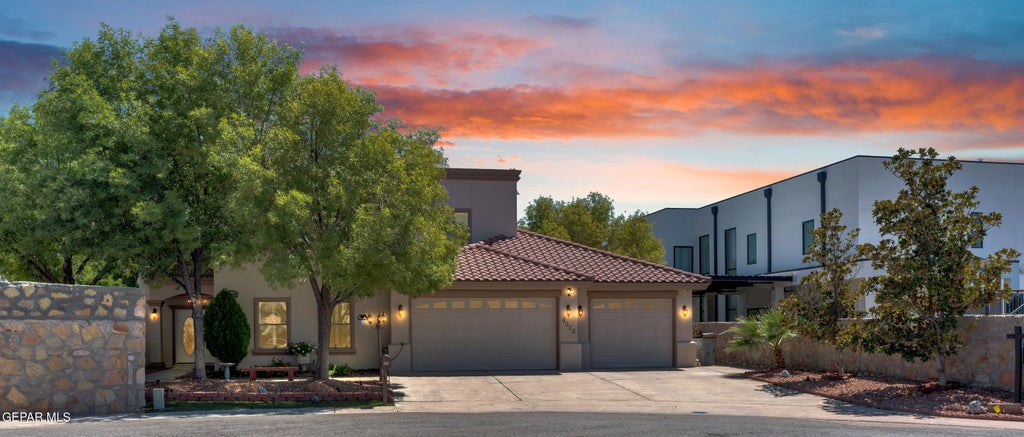 Photo of 4028 HACIENDA REY Drive, El Paso, TX 79922 (MLS # 950901)