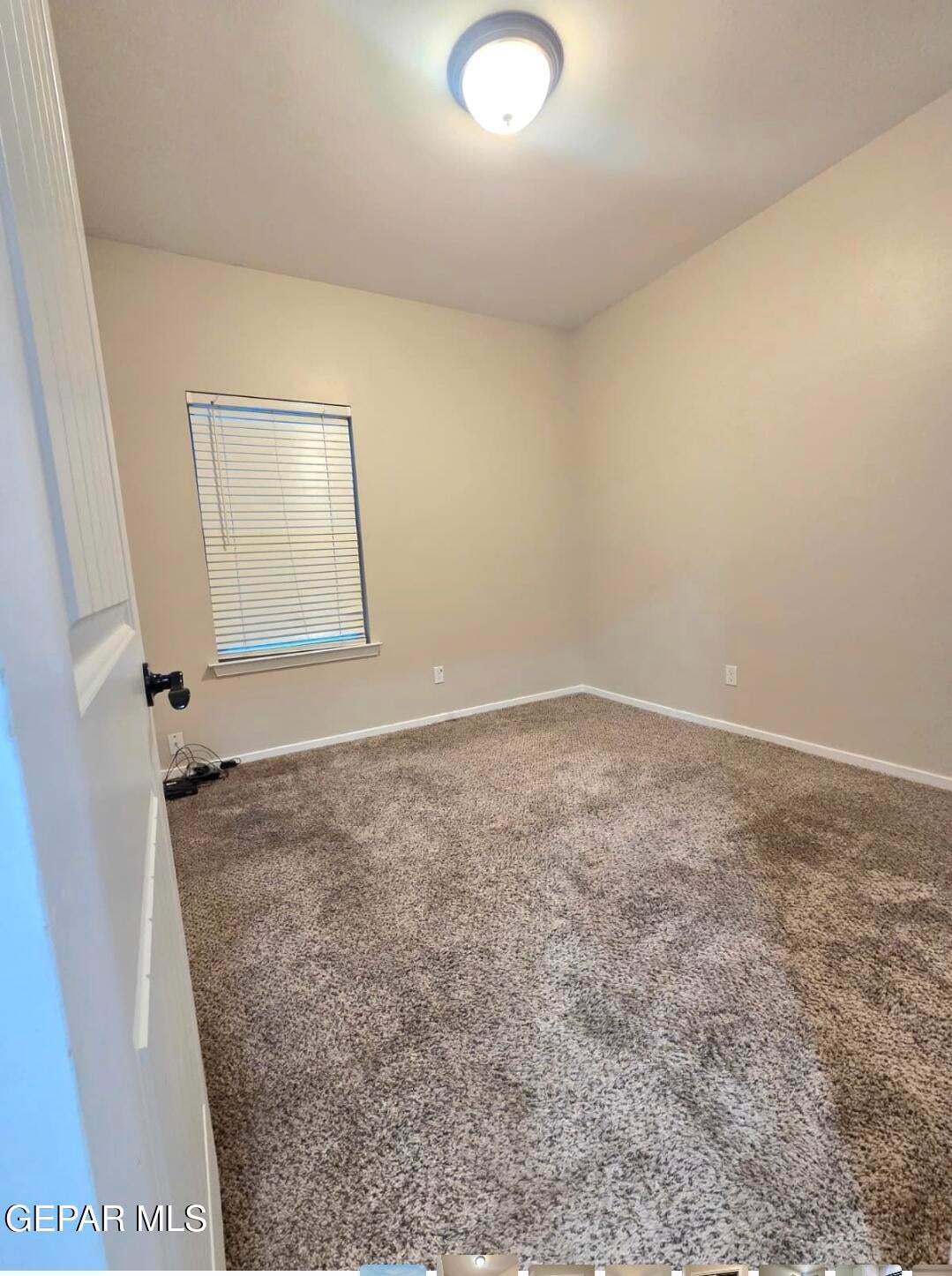2153 Blue Valley