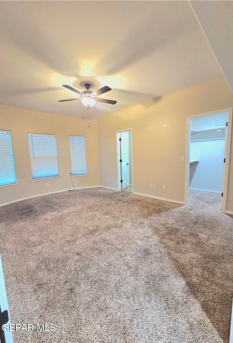2153 Blue Valley