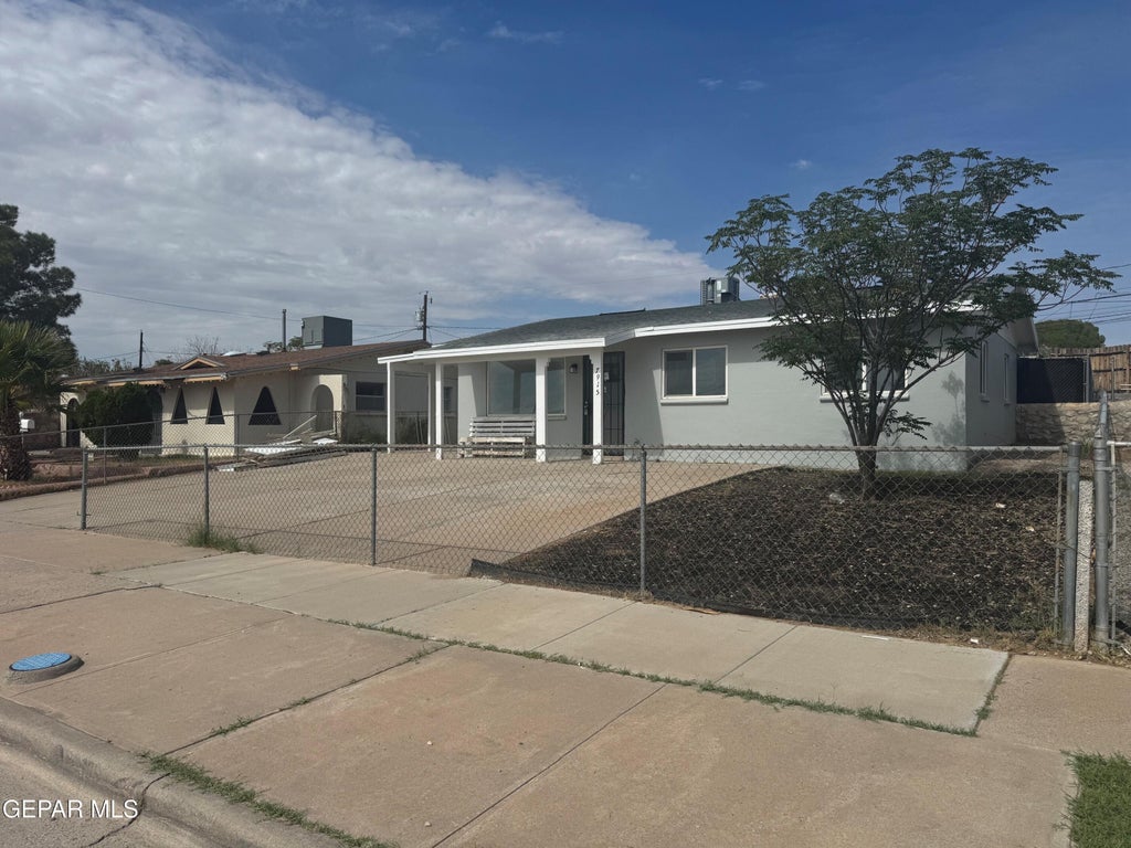 Photo of 7915 SAN PAULO Drive, El Paso, TX 79915 (MLS # 950665)