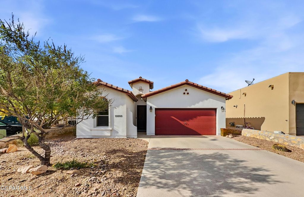 Photo of 13553 HAZLEWOOD Street, Horizon City, TX 79928 (MLS # 941946)