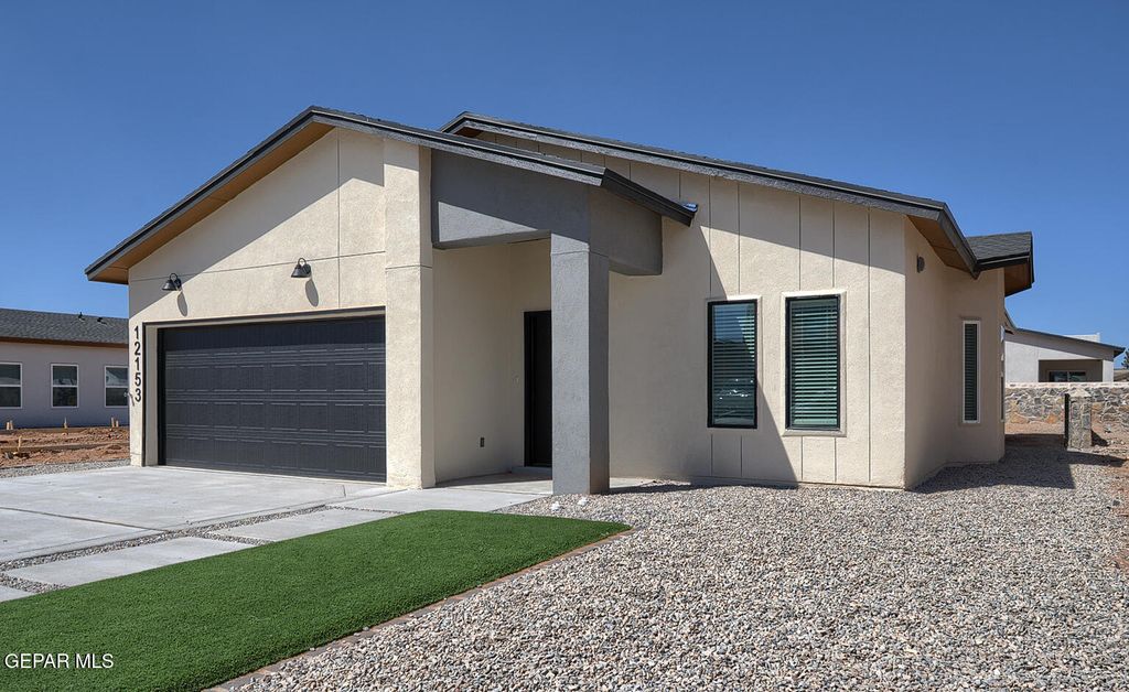 Photo of 13897 CAROLINA PONCE Avenue, Horizon City, TX 79928 (MLS # 940726)