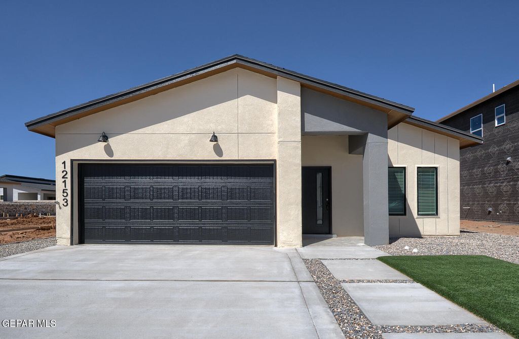 Photo of 13897 CAROLINA PONCE Avenue, Horizon City, TX 79928 (MLS # 940726)