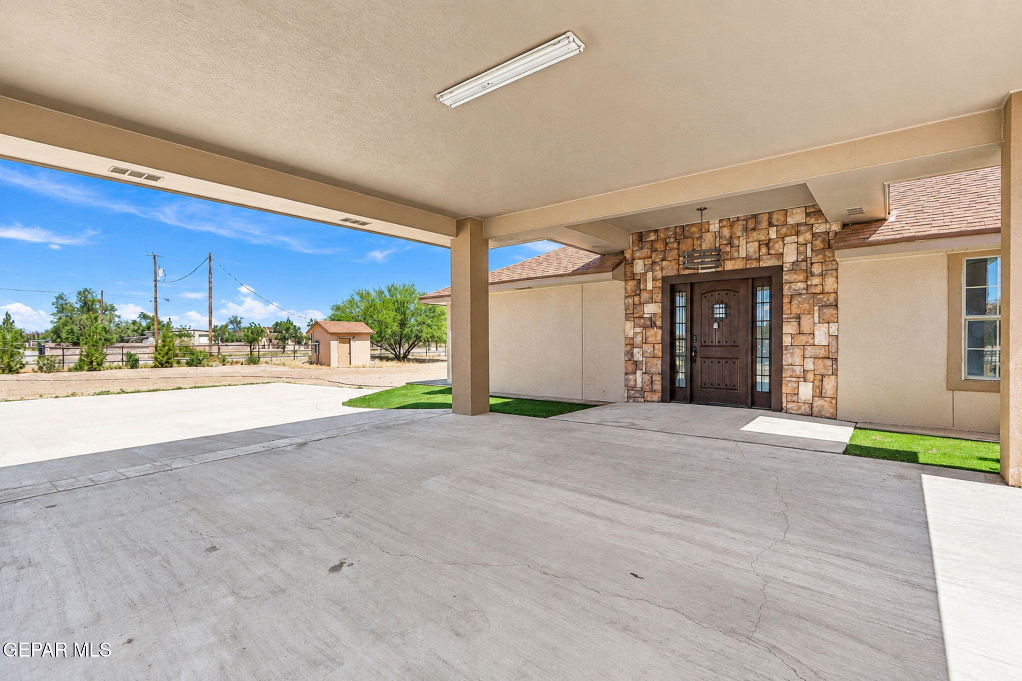 730 STRAWBERRY Circle