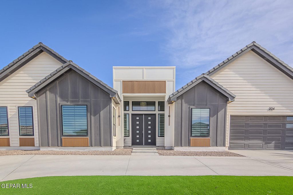 Photo of 324 Gold Valley, Horizon City, TX 79928 (MLS # 936980)