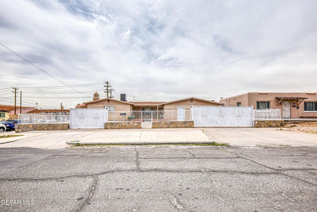 Photo of 3428 NASHVILLE Avenue, El Paso, TX 79930 (MLS # 942425)