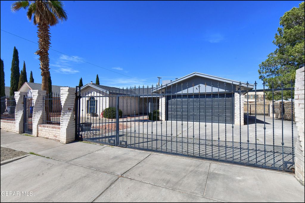 Photo of 11429 Pratt Avenue, El Paso, TX 79936 (MLS # 939262)