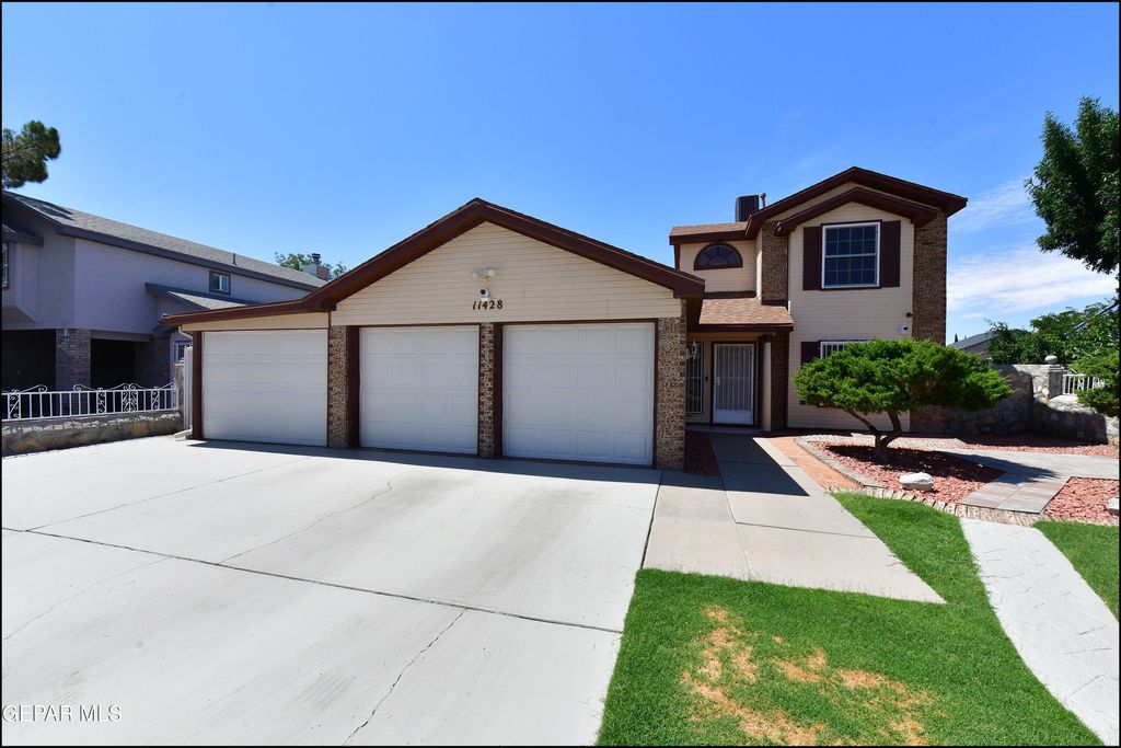 Photo of 11428 LAKE TANA Drive, El Paso, TX 79936 (MLS # 946471)