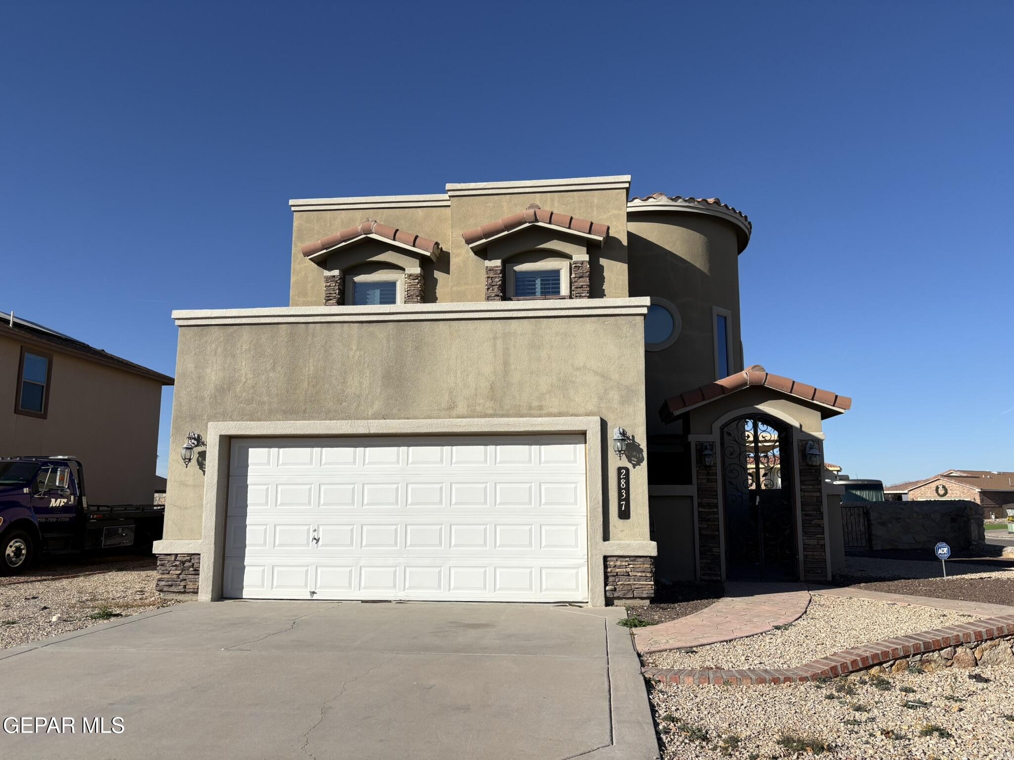 2837 PASILLO ROCK Place