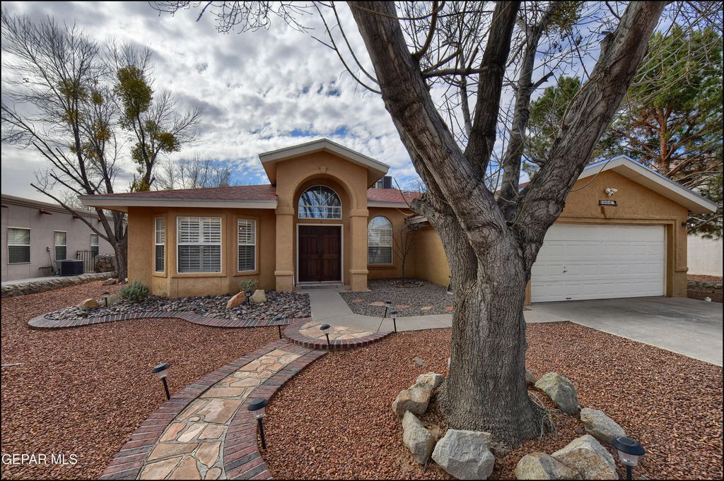 Photo of 4447 SHADOW WILLOW Drive, El Paso, TX 79922 (MLS # 938138)
