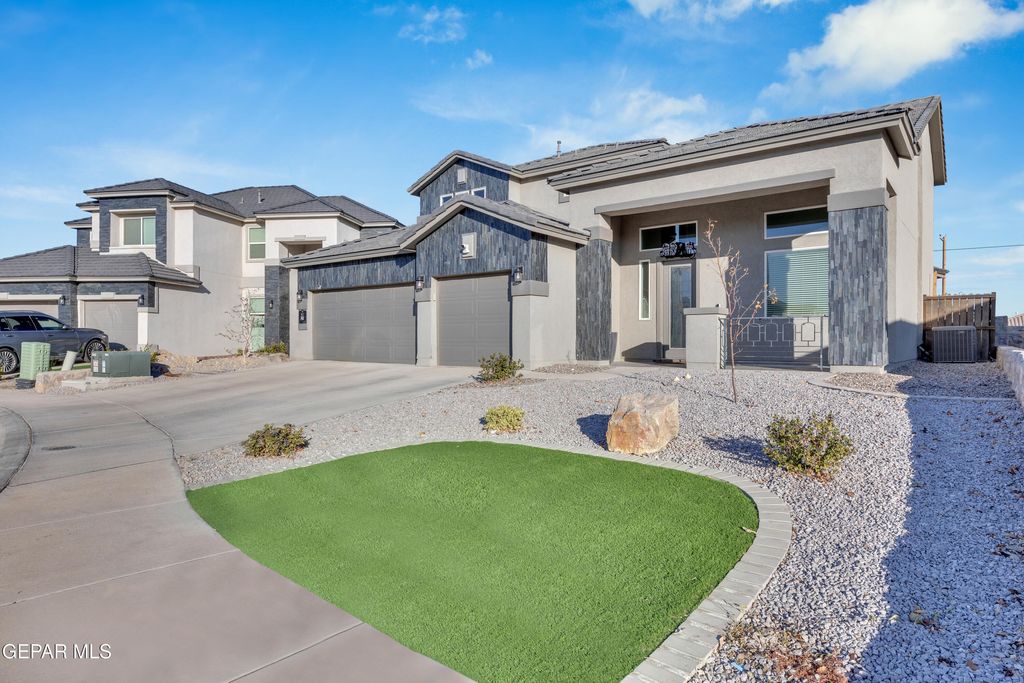 Photo of 912 CRYSTAL DEER Drive, El Paso, TX 79928 (MLS # 941702)