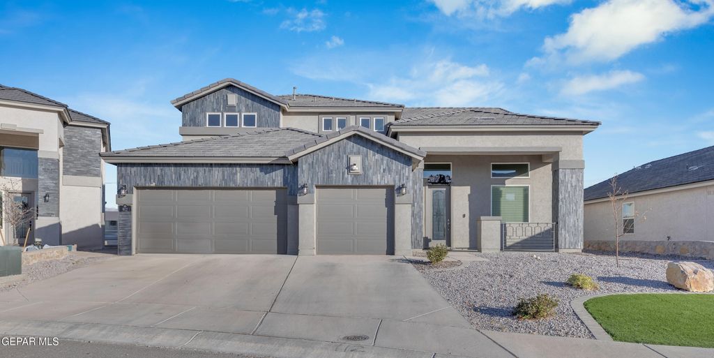 Photo of 912 CRYSTAL DEER Drive, El Paso, TX 79928 (MLS # 941702)