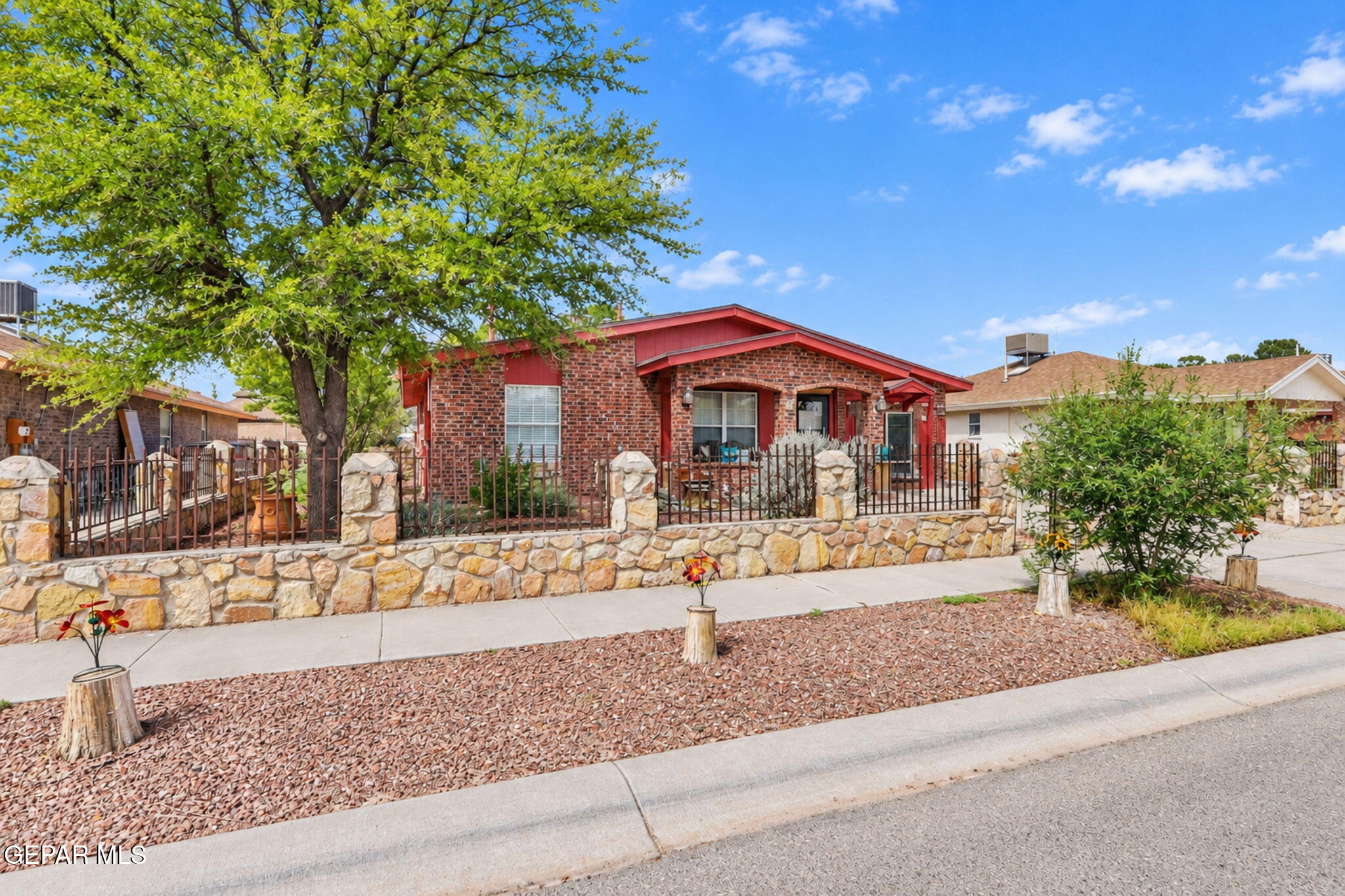 342 BARREL CACTUS Drive