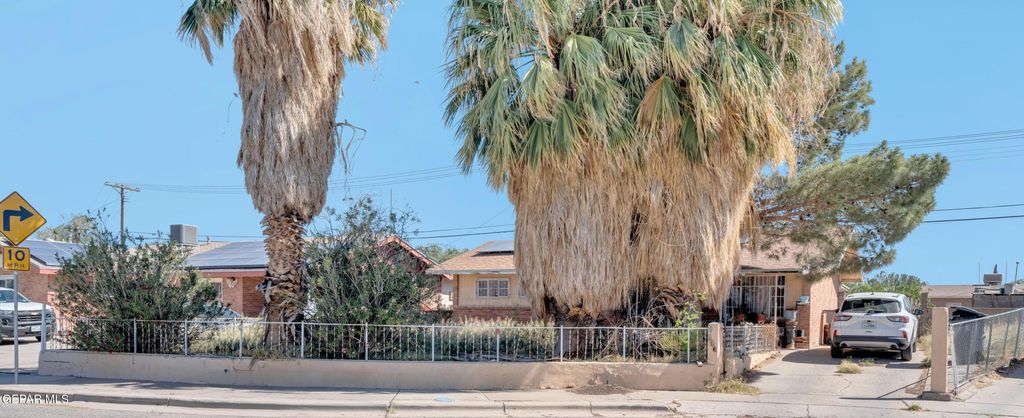 Photo of 306 Cadwallader Drive, El Paso, TX 79915 (MLS # 943061)