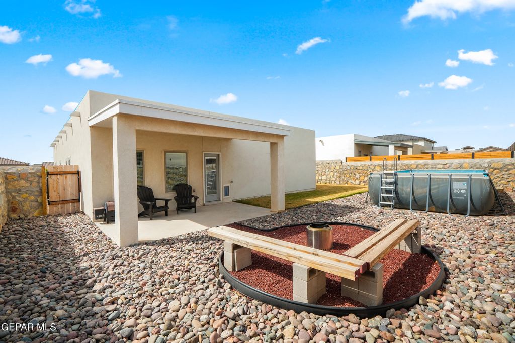 Photo of 13405 Emerald Copper Court, Horizon City, TX 79928 (MLS # 941839)