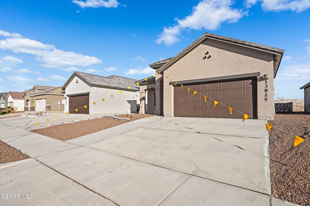 Photo of 13062 Gusart Avenue, Horizon City, TX 79928 (MLS # 942093)