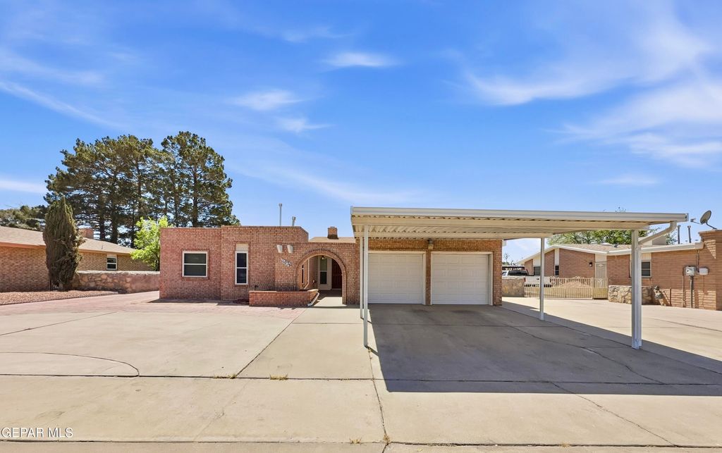 Photo of 11036 SAM SNEAD Drive, El Paso, TX 79936 (MLS # 940948)