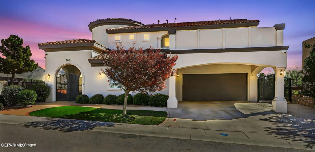 Photo of 1244 CALLE DEL SUR Drive, El Paso, TX 79912 (MLS # 940716)