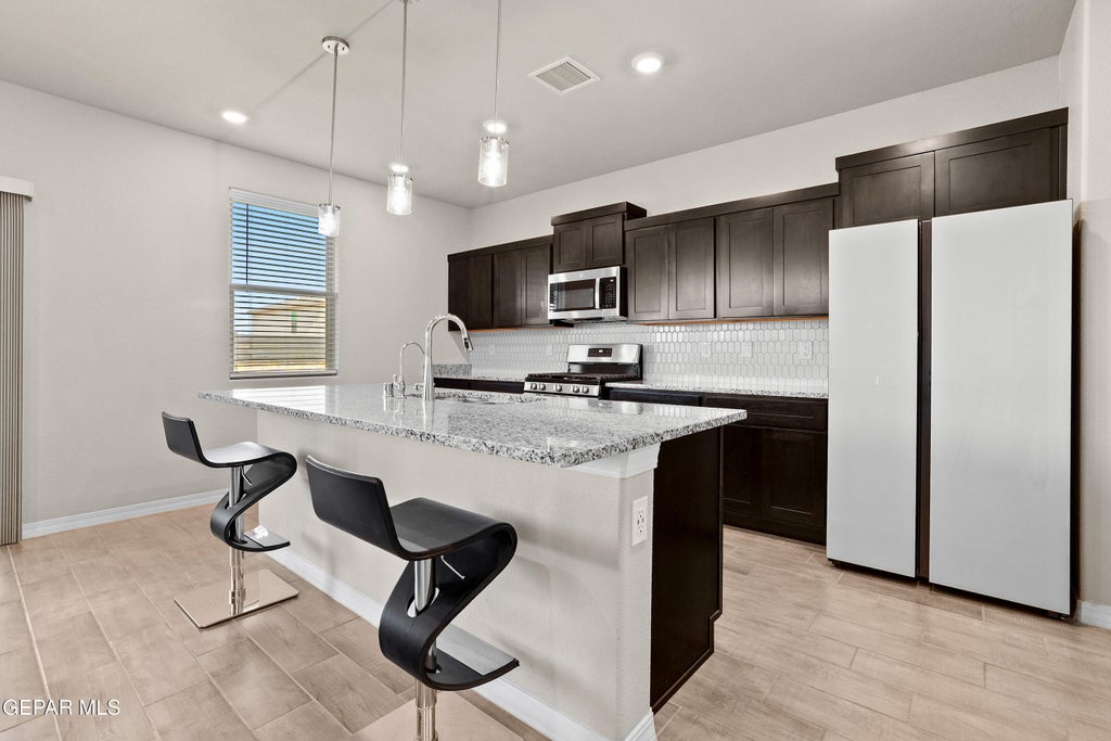 Photo of 2383 ENCHANTED CROWN Lane, El Paso, TX 79911 (MLS # 949589)