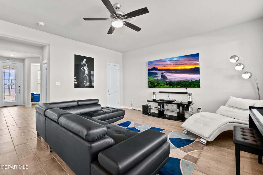 Photo of 2383 ENCHANTED CROWN Lane, El Paso, TX 79911 (MLS # 949589)