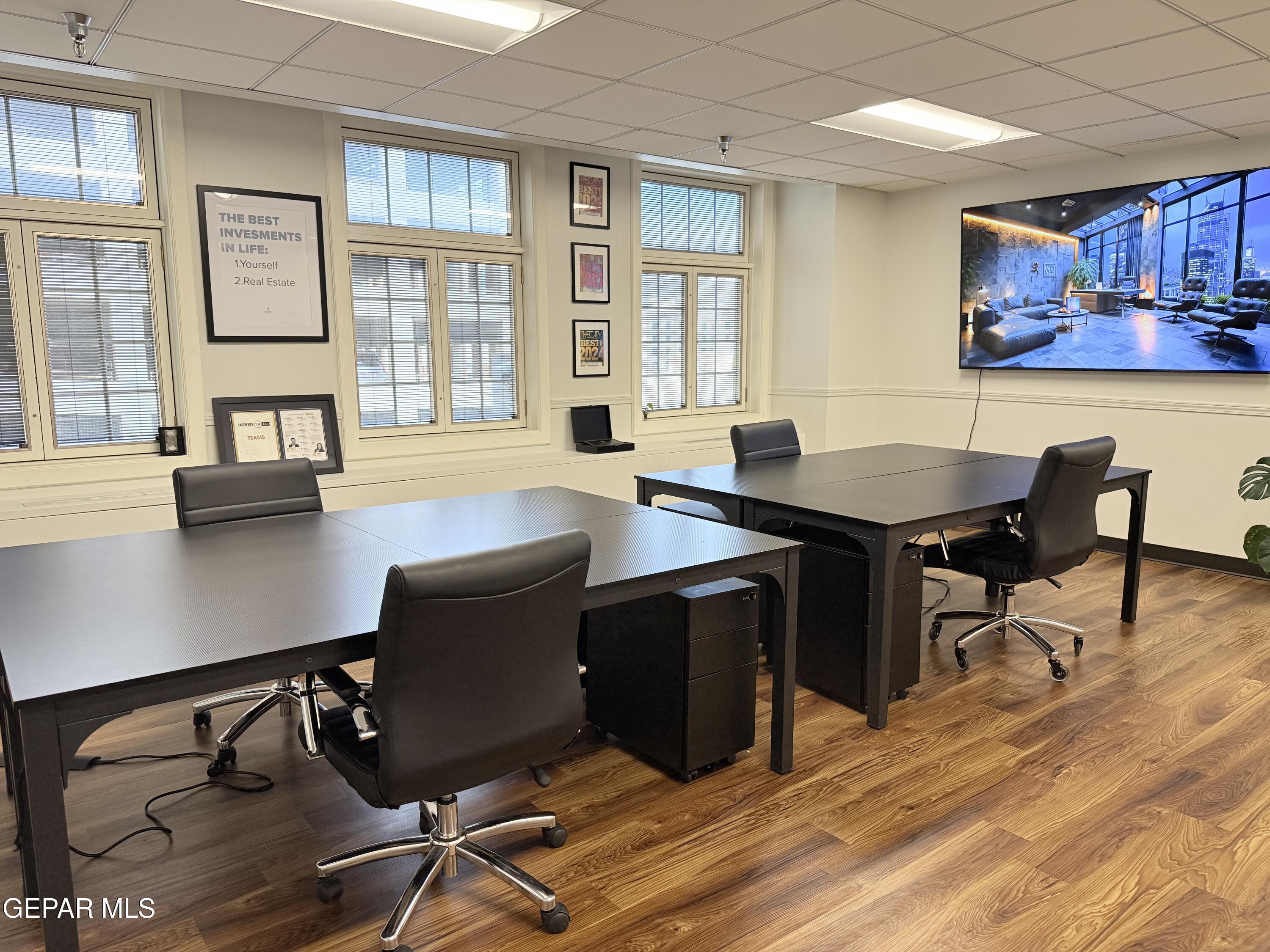 310 N Mesa Street Ste 402