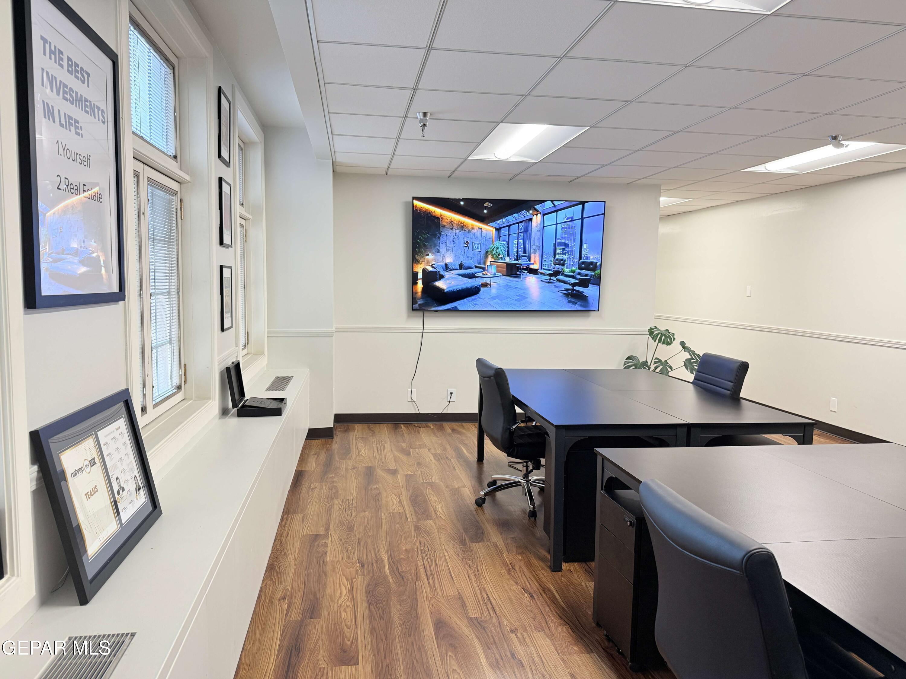 310 N Mesa Street Ste 402