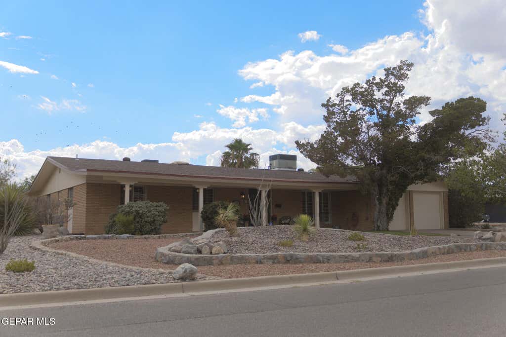 Photo of 417 INDIAN BLUFF Road, El Paso, TX 79912 (MLS # 947625)