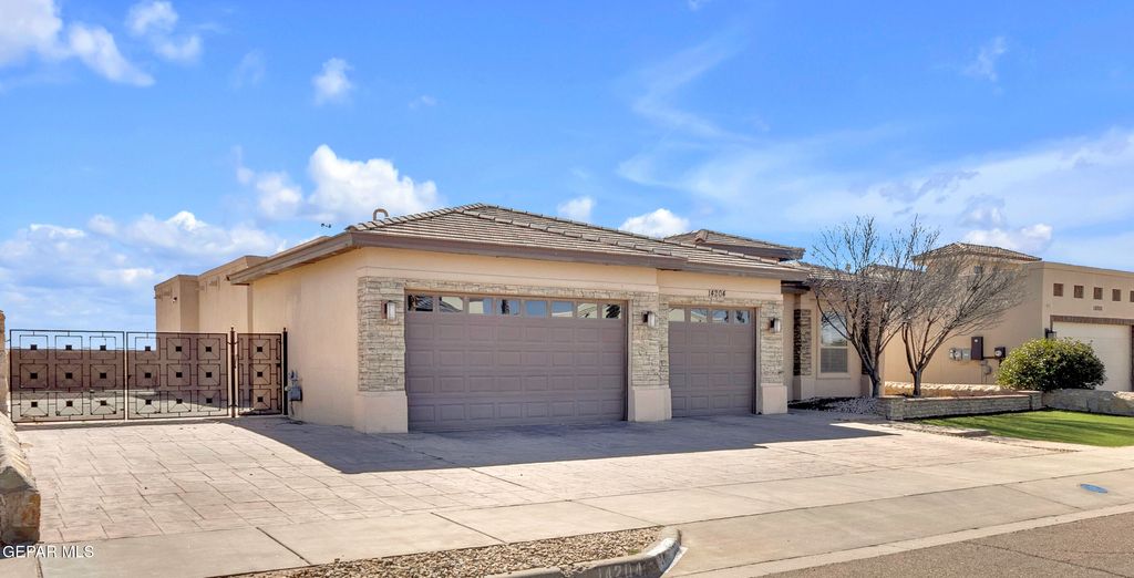 Photo of 14204 RAINBOW POINT Drive, El Paso, TX 79938 (MLS # 938605)