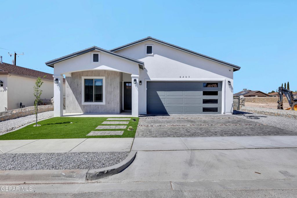 Photo of 6203 SPOTTED EAGLE Drive, El Paso, TX 79924 (MLS # 942479)