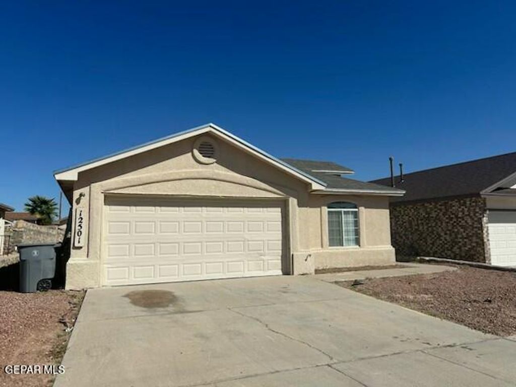 Photo of 12501 SOMBRA FUERTE Drive, El Paso, TX 79938 (MLS # 944135)