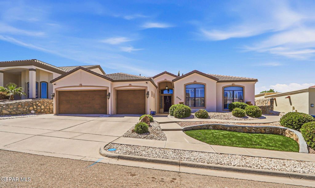 Photo of 6340 FRANKLIN RED Drive, El Paso, TX 79912 (MLS # 942817)
