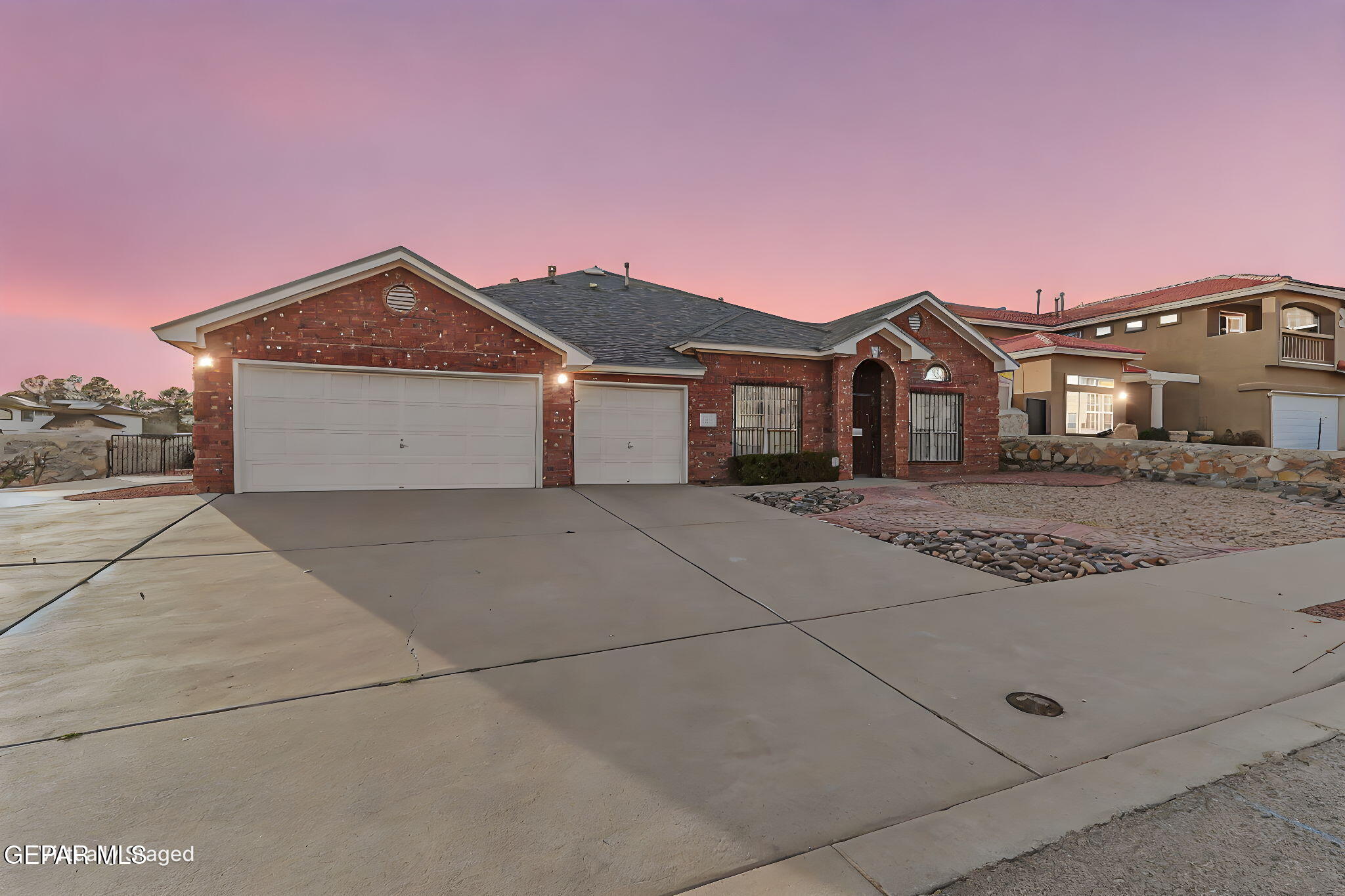 1351 WYATT EARP Street