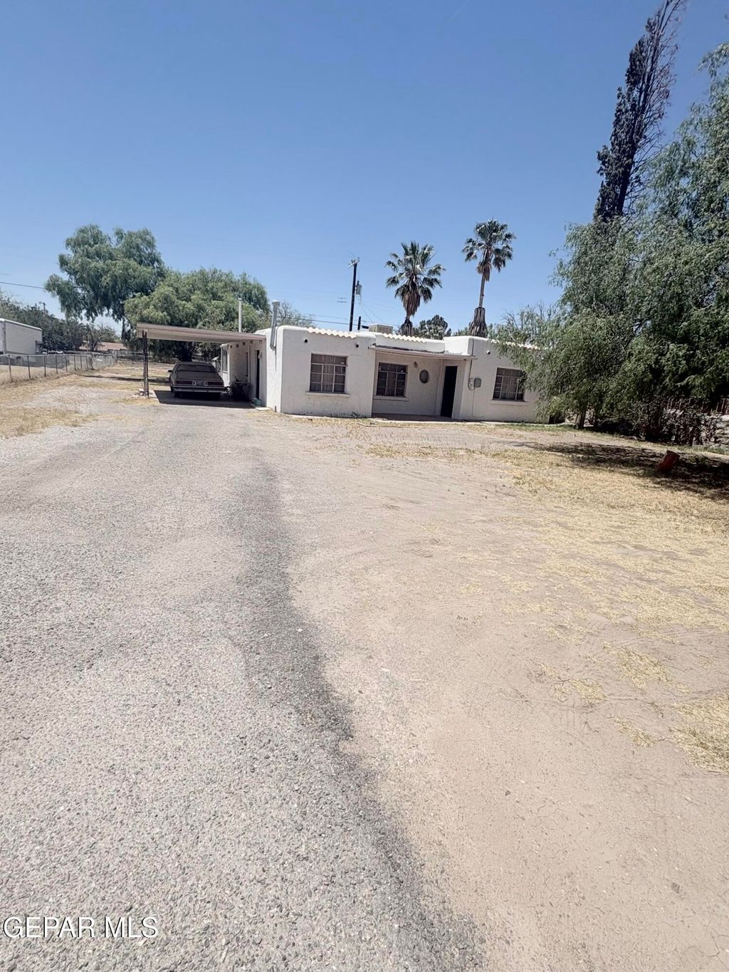 Photo of 327 S GLENWOOD Street, El Paso, TX 79905 (MLS # 943619)