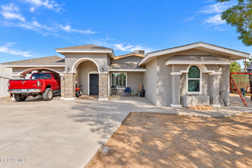 Photo of 10971 Donna Marie Drive, Socorro, TX 79927 (MLS # 952677)