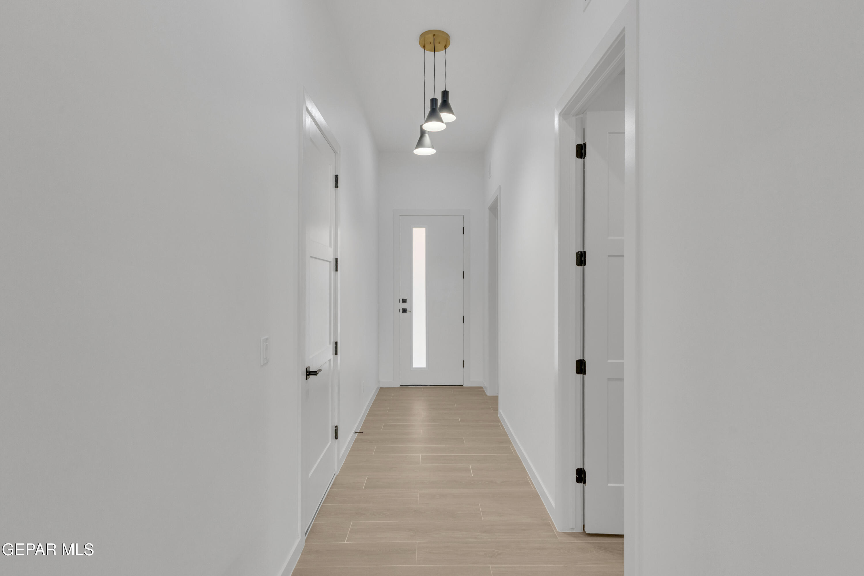 12805 Middlesbrough Avenue