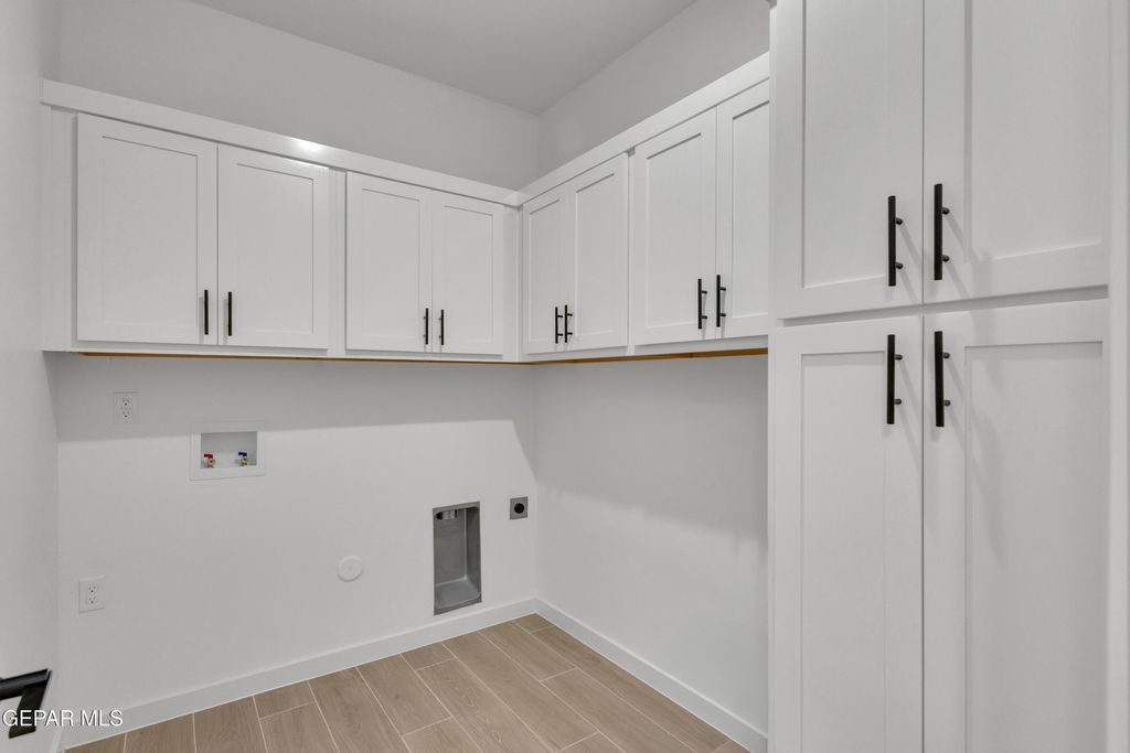 Photo of 12805 Middlesbrough Avenue, El Paso, TX 79928 (MLS # 941437)