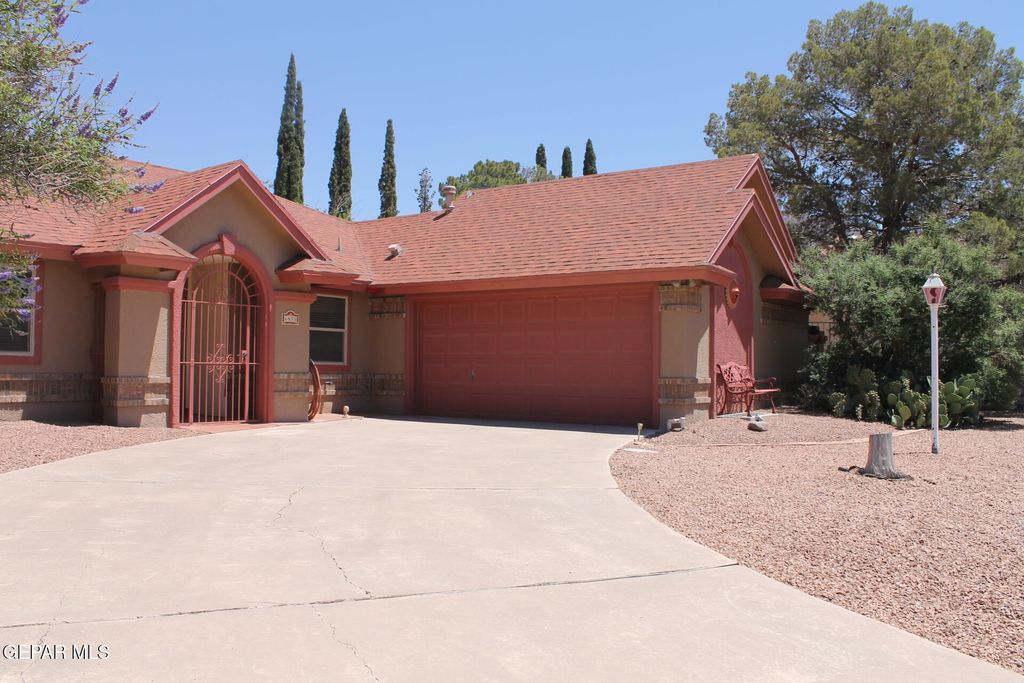 Photo of 6433 AMPOSTA Drive, El Paso, TX 79912 (MLS # 943677)