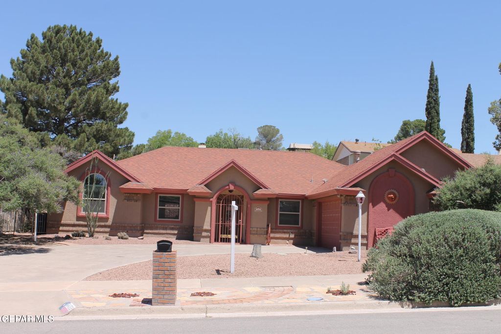 Photo of 6433 AMPOSTA Drive, El Paso, TX 79912 (MLS # 943677)