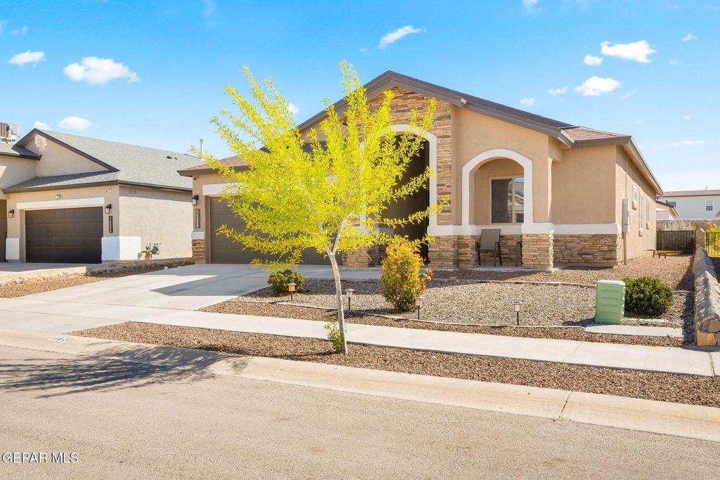 Photo of 14820 MIKE A MENDOZA Avenue, El Paso, TX 79938 (MLS # 939996)