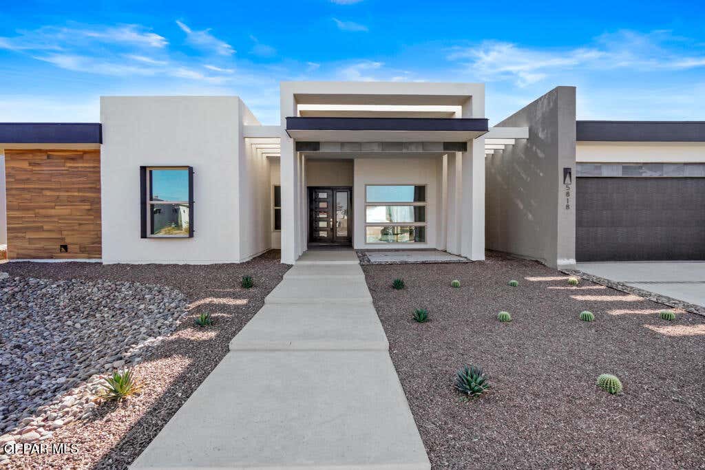 Photo of 860 West Gate Drive, El Paso, TX 79932 (MLS # 945570)